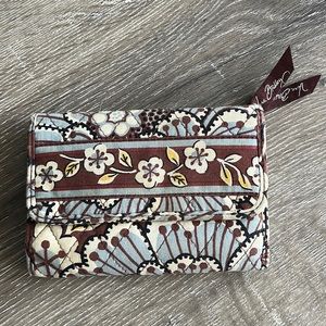 Vera Bradley trifold wallet
